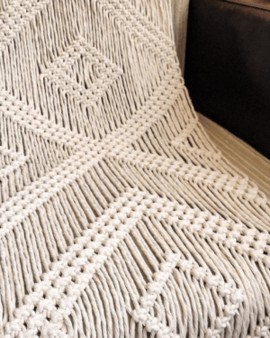 Arshlaza Macrame With Long Fringe Style Table Runner